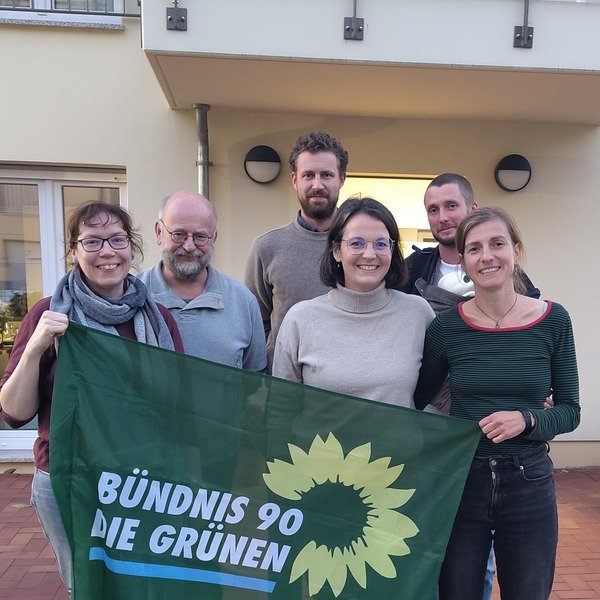 Das Foto zeigt ein Gruppenbild mit dem neu gewählten Kreisvorstand Ostprignitz-Ruppin